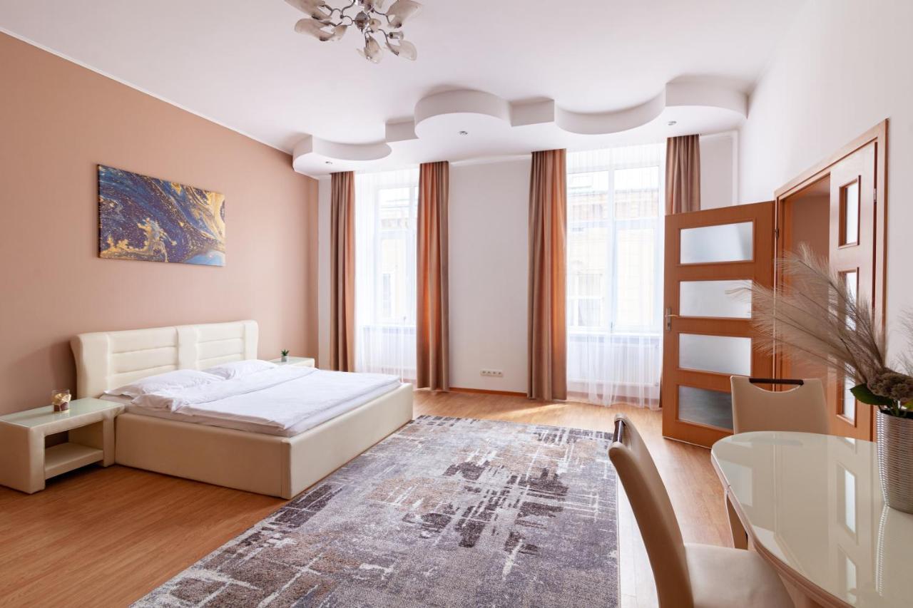 Leogrand Apartments Svobody 33 리비프 외부 사진