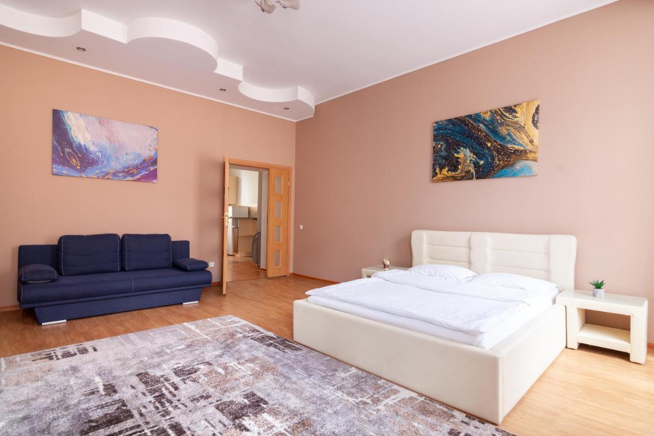 Leogrand Apartments Svobody 33 리비프 외부 사진