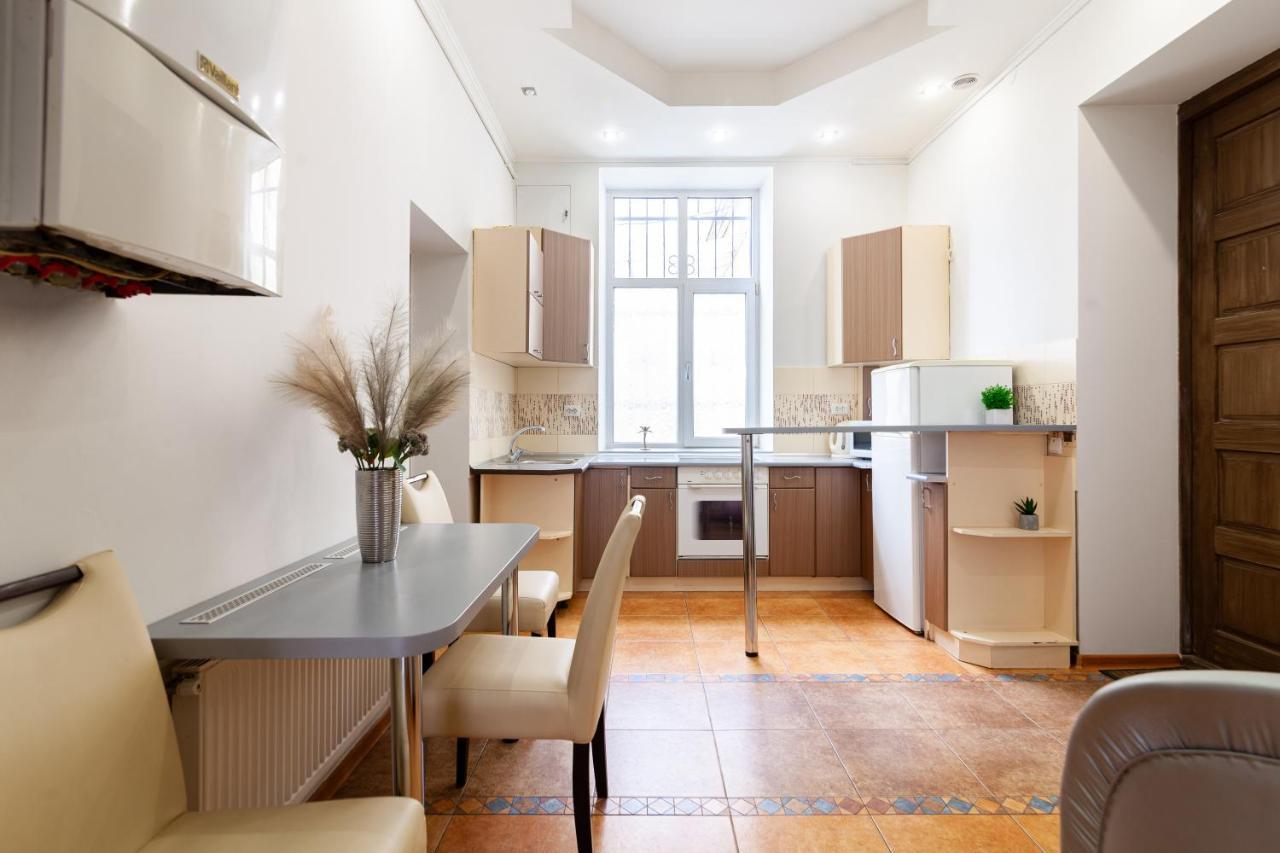 Leogrand Apartments Svobody 33 리비프 외부 사진